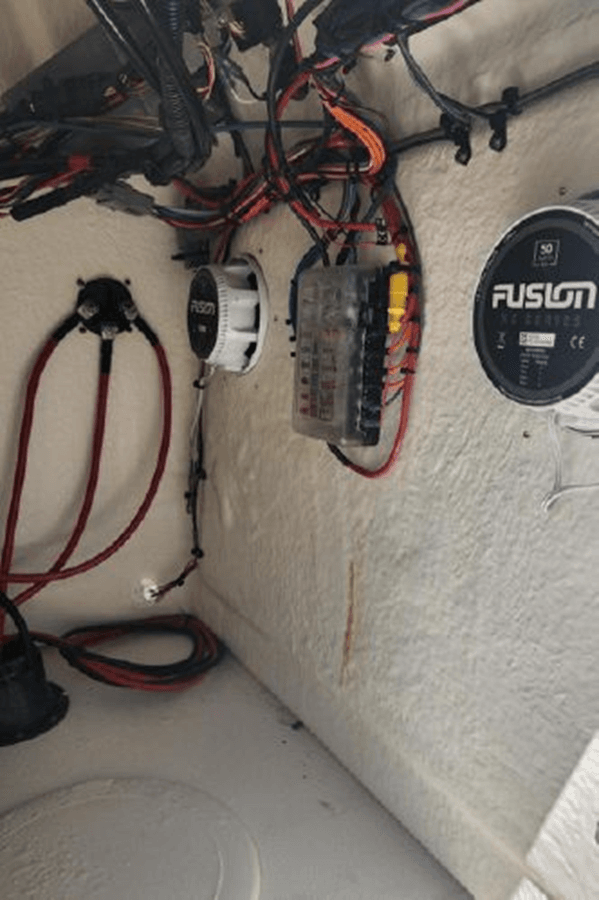 Different Strings 1720 Center Console price