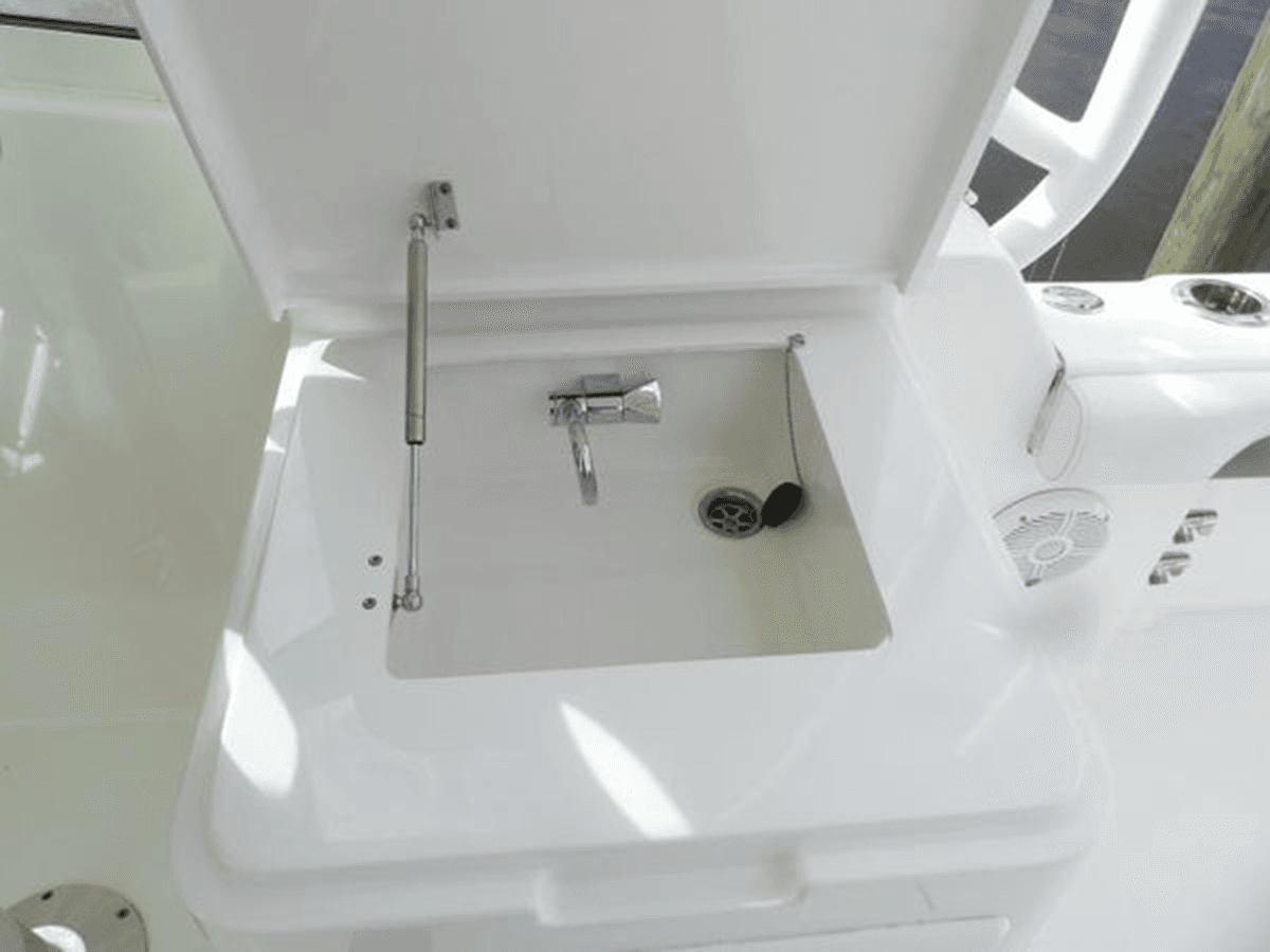 Playing Nauti - ALBEMARLE yacht sale