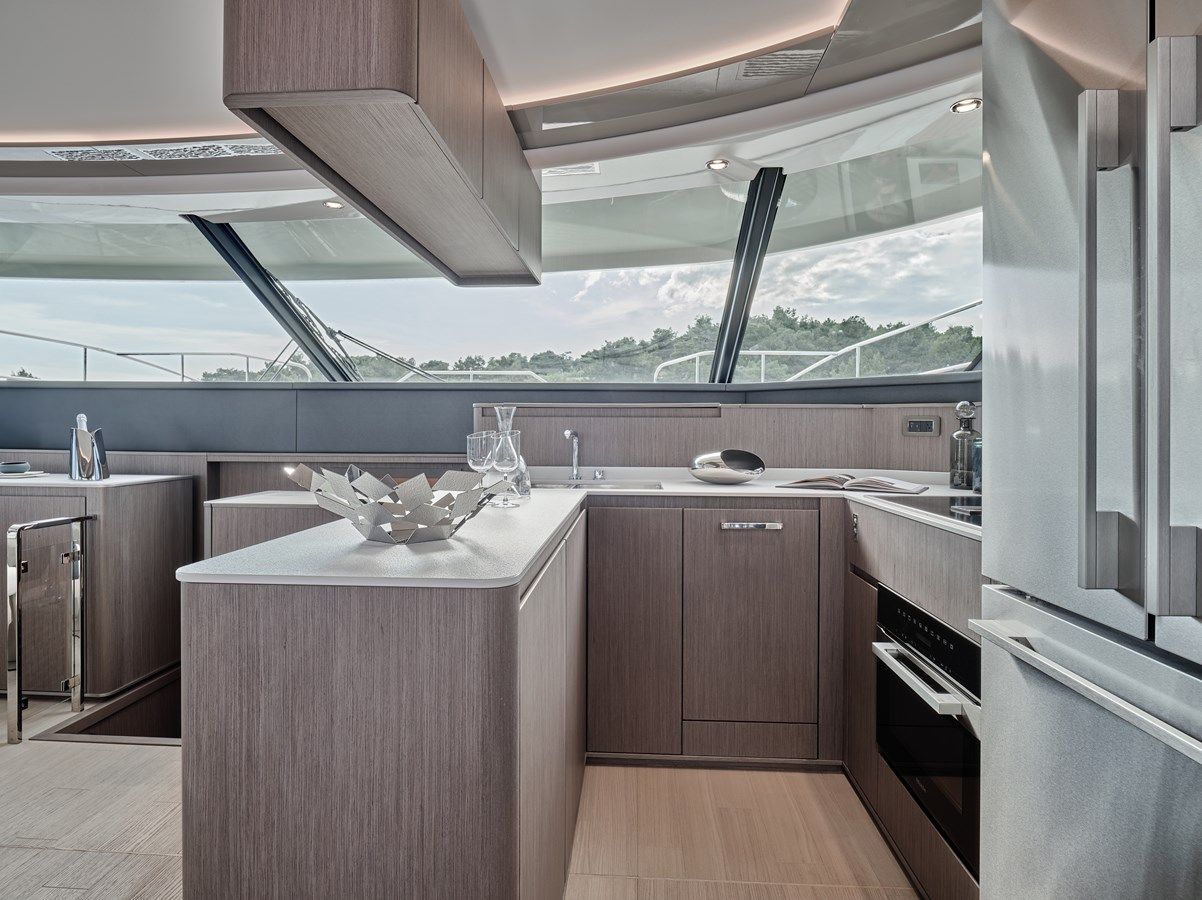 PRESTIGE M8 - PRESTIGE yacht sale