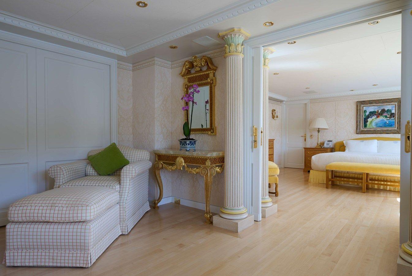 Купить LADY BEATRICE 1993