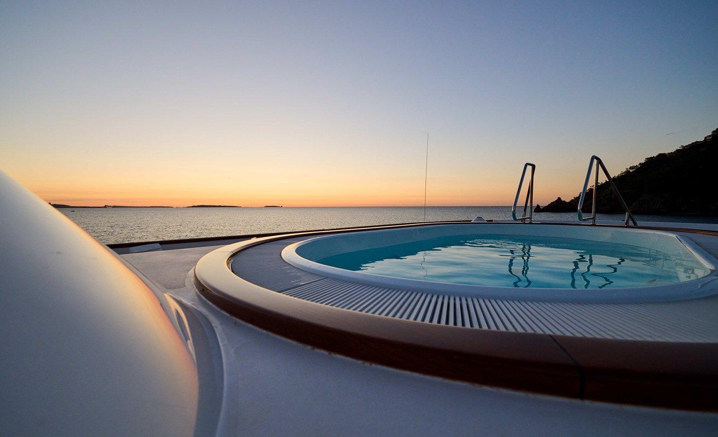 Продажа яхты LADY BEATRICE 196