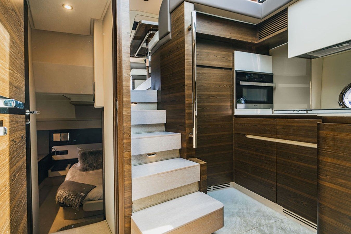 Лучшая цена на Field Office 50