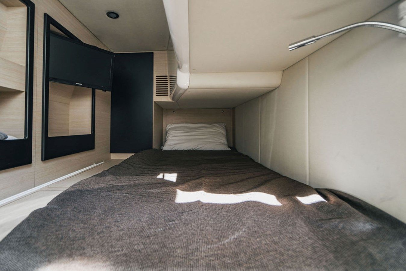 Стоимость яхты Field Office