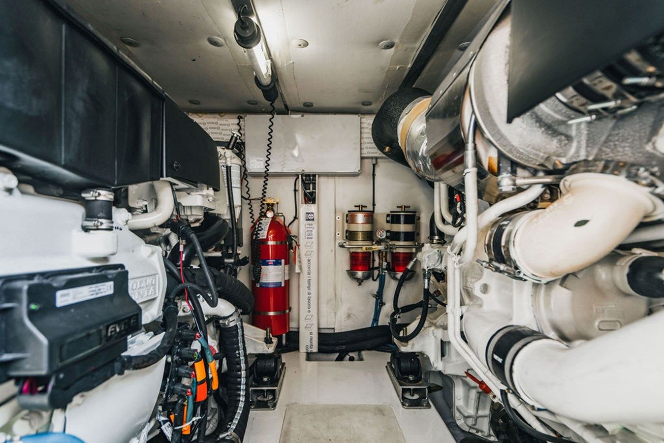 Стоимость яхты Field Office - Azimut Yachts