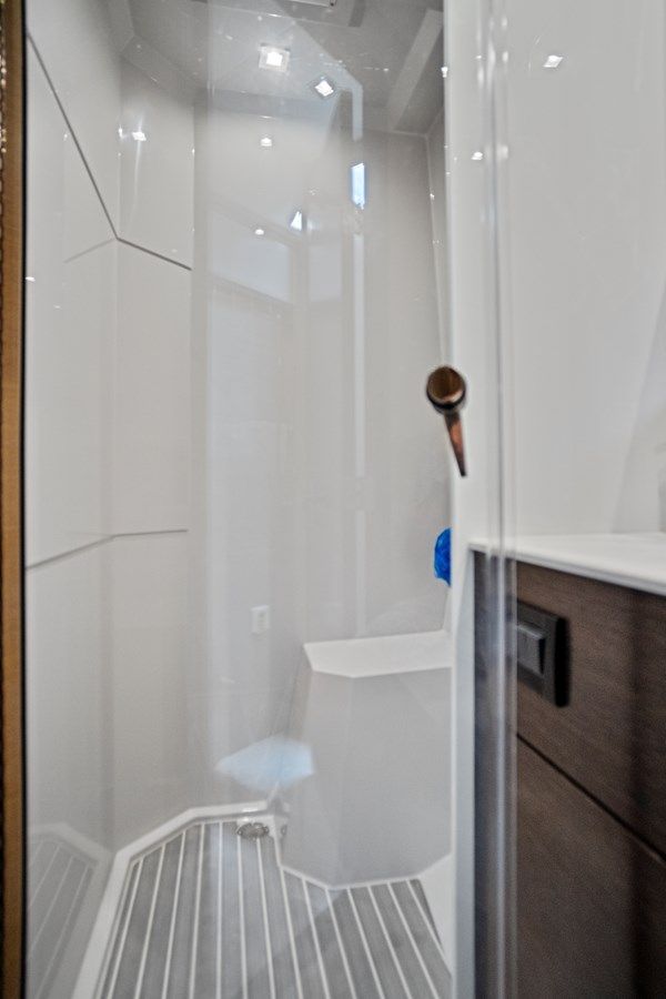 the best price on Catch Me