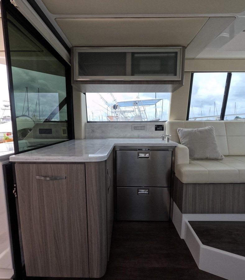 Buy a SIX HEARTS 38 at Shestakov Yacht Sales