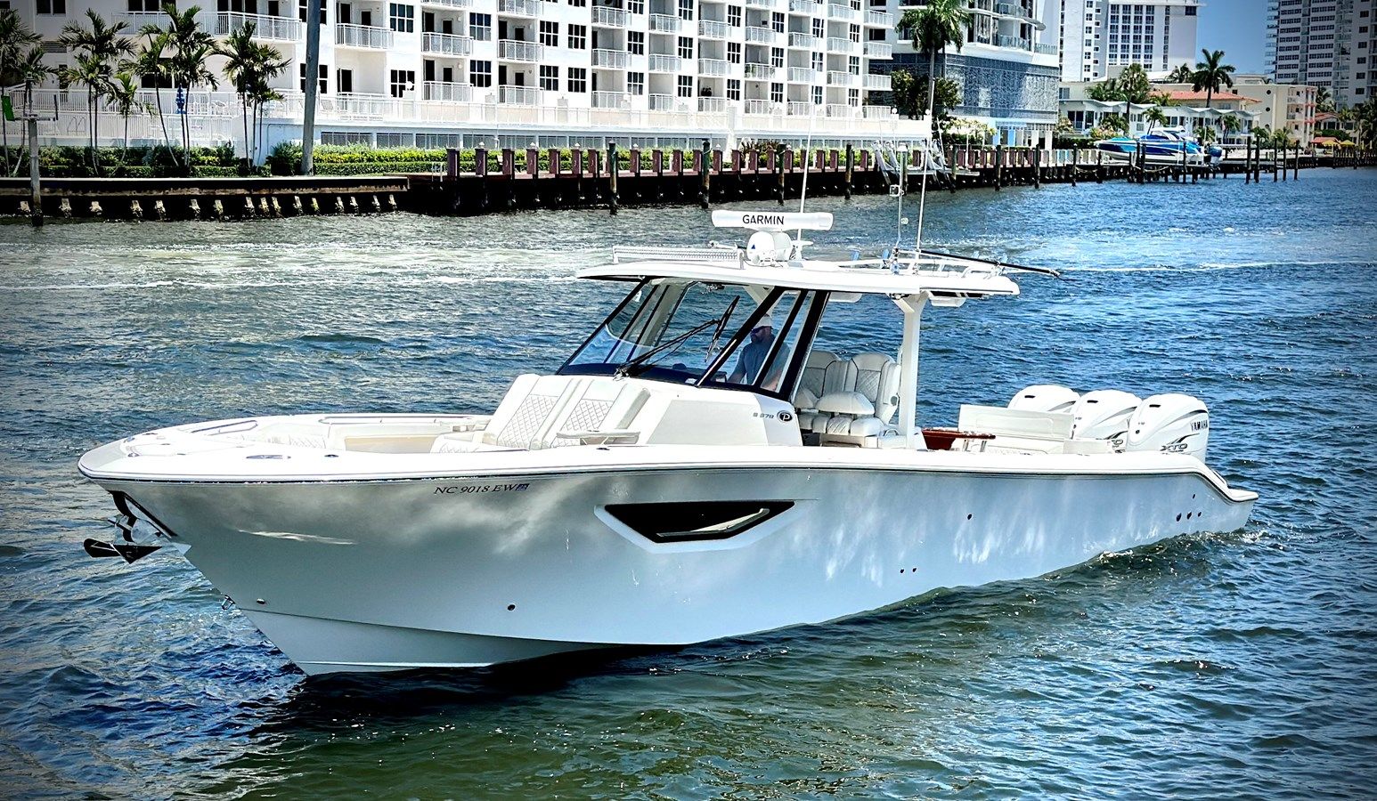 the best price on 378 PURSUIT 2022