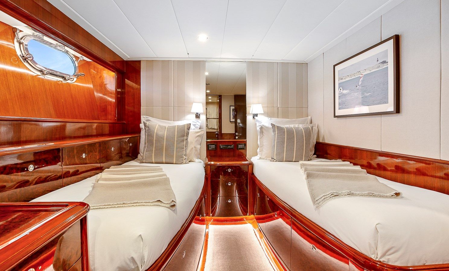 Buy a yacht MISS SILVER - ALLOY