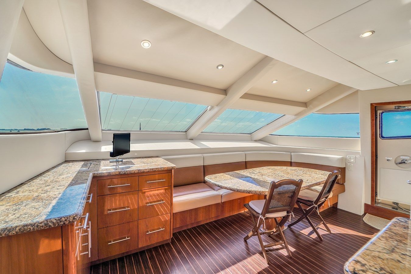 the best price on Hatteras 80 Motor Yacht - Hatteras