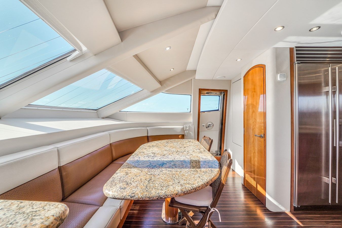 Hatteras 80 Motor Yacht - Hatteras price