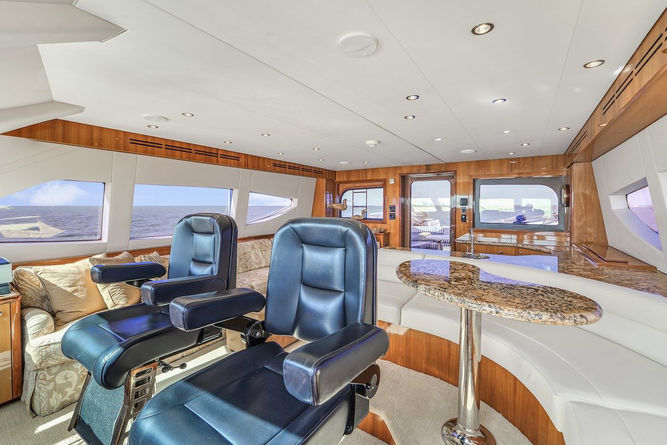 Hatteras 80 Motor Yacht 80 yacht sale