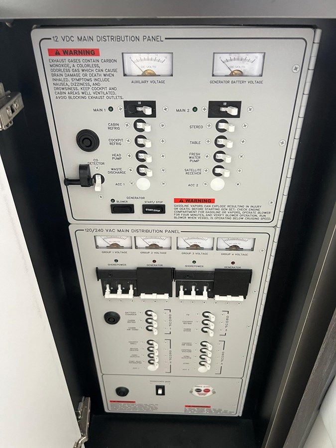 Buy a yacht Formula 430