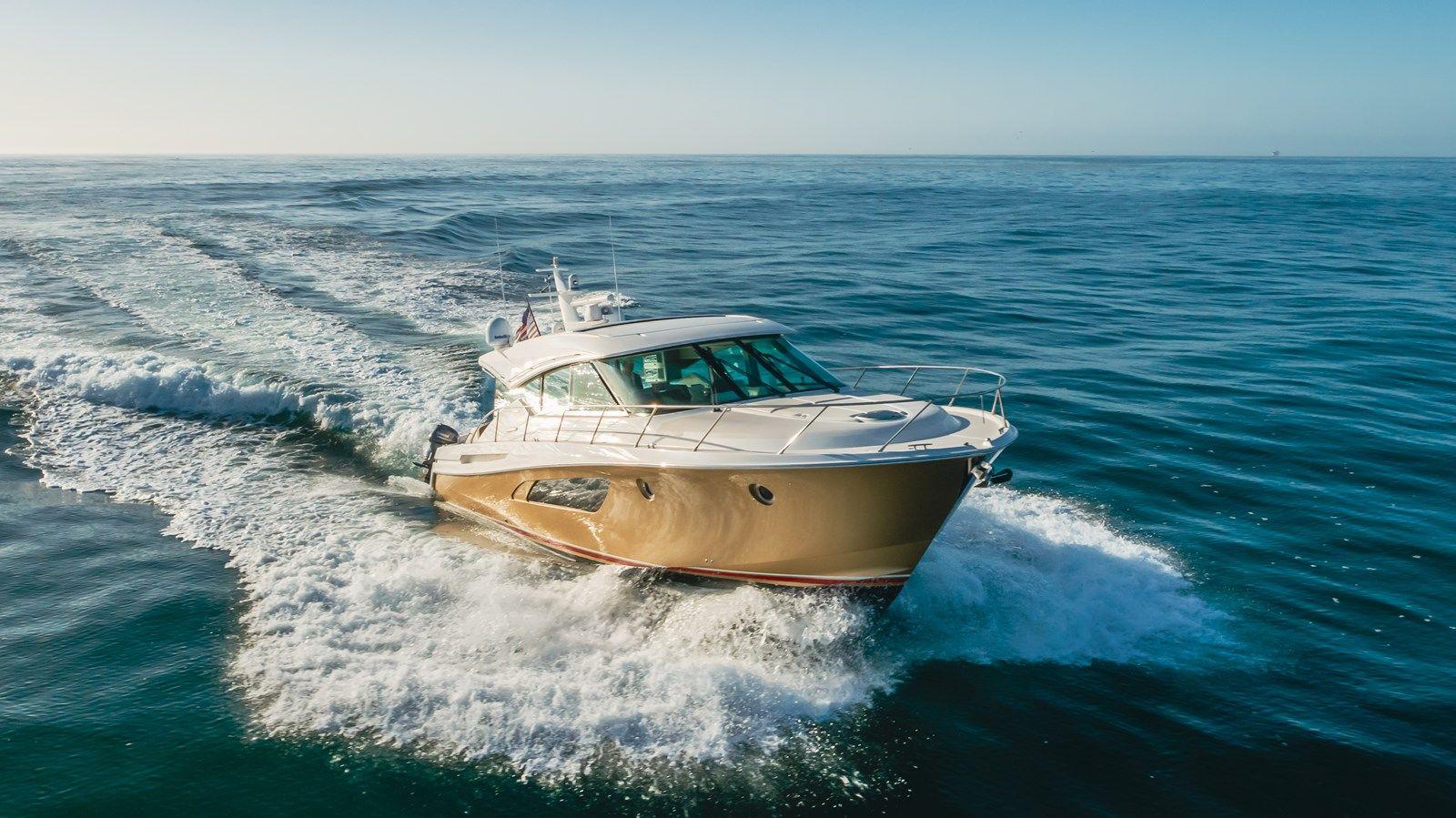 the best price on Foxfire 54