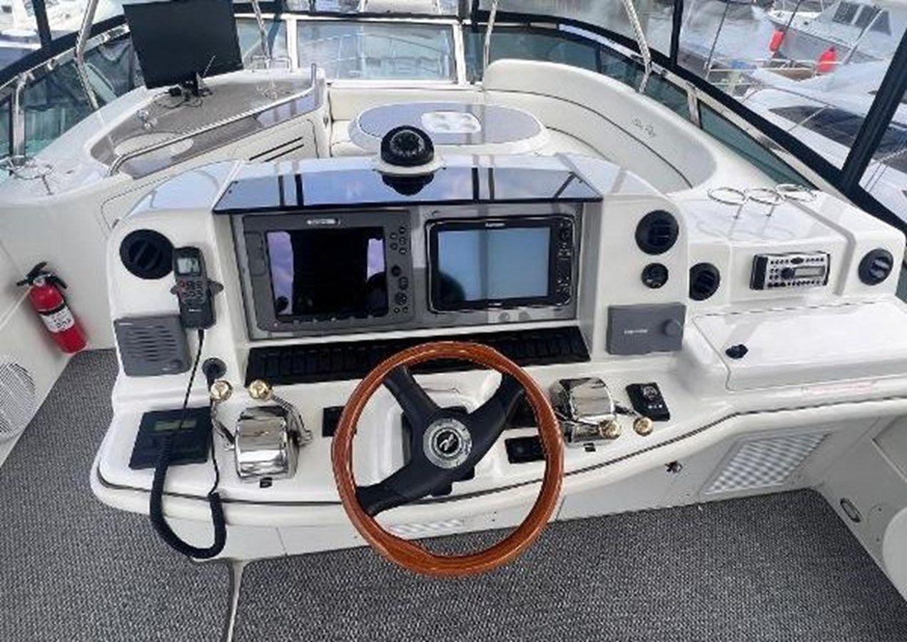 the best price on 2006 Sea Ray 52 Sedan Bridge 2006