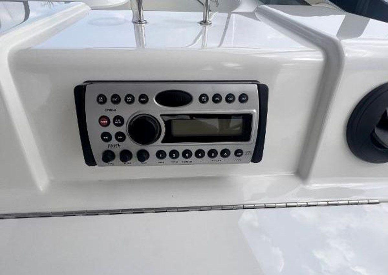 the best price on 2006 Sea Ray 52 Sedan Bridge