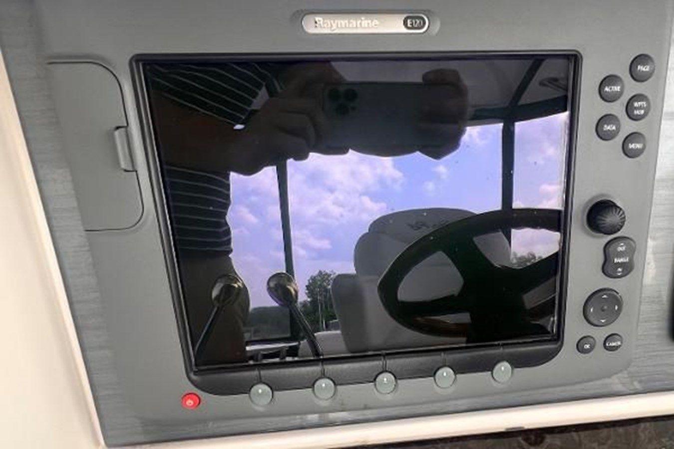 2006 Sea Ray 52 Sedan Bridge yacht sale