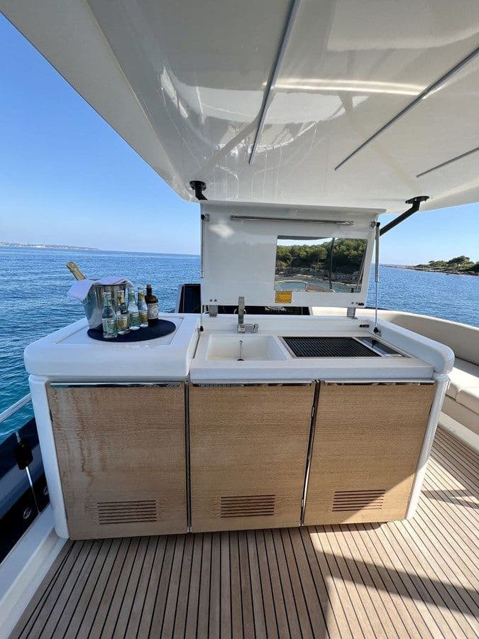 Стоимость яхты MYA 2