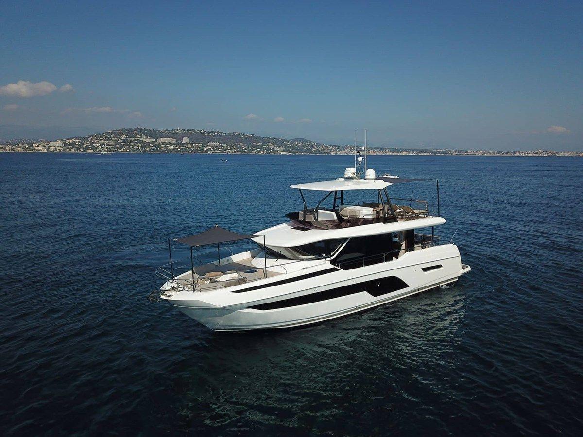 Купить яхту MYA 2 - PRESTIGE в Shestakov Yacht Sales