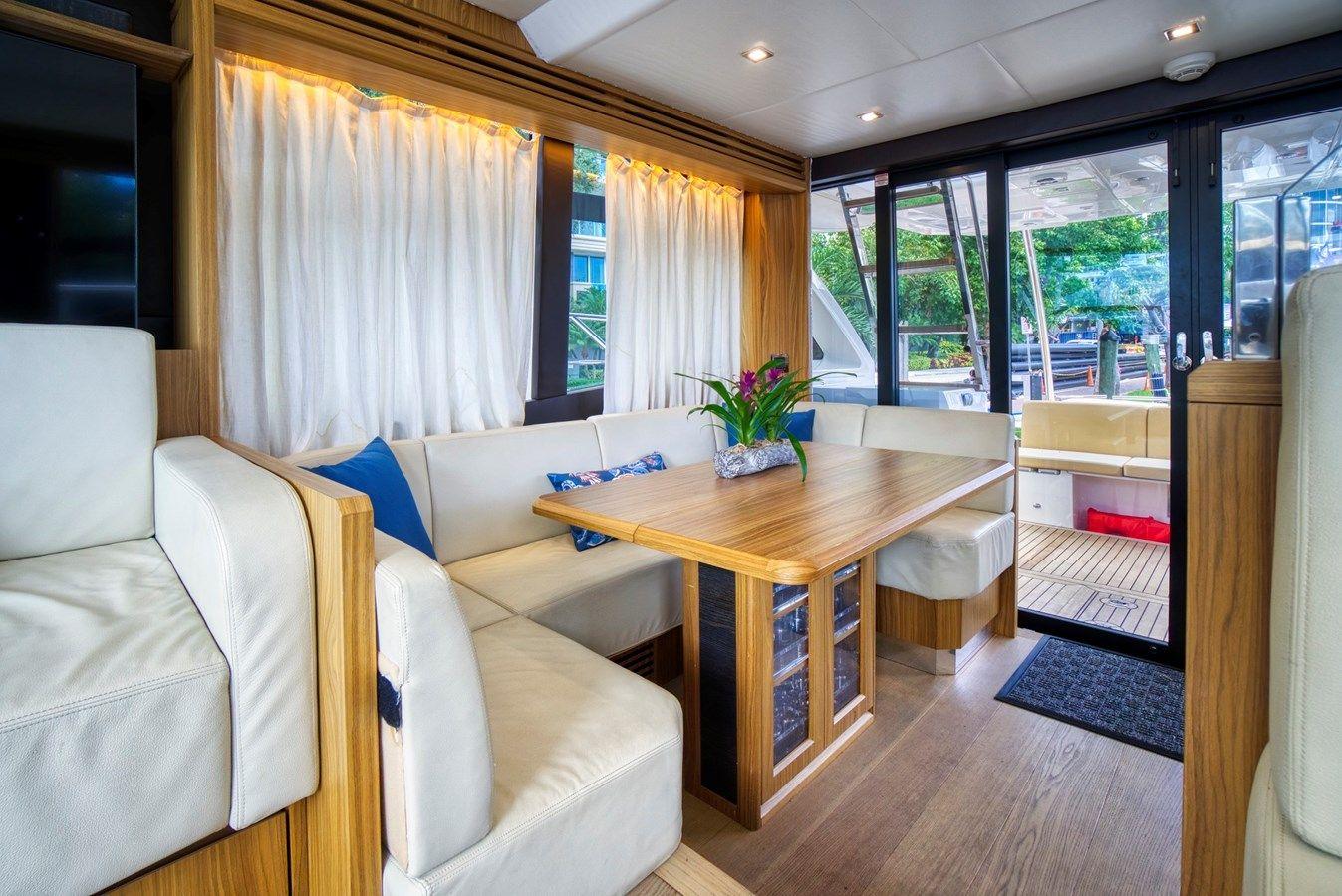 Продажа яхты DISCO 1 - Absolute Yachts