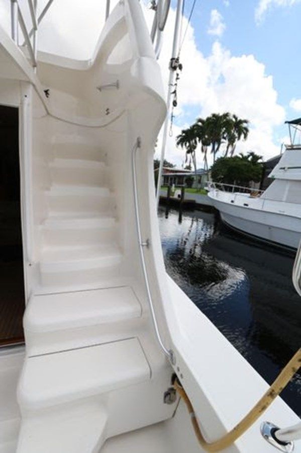 Buy a yacht 2002 Luhrs 36 Convertible 36 Convertible