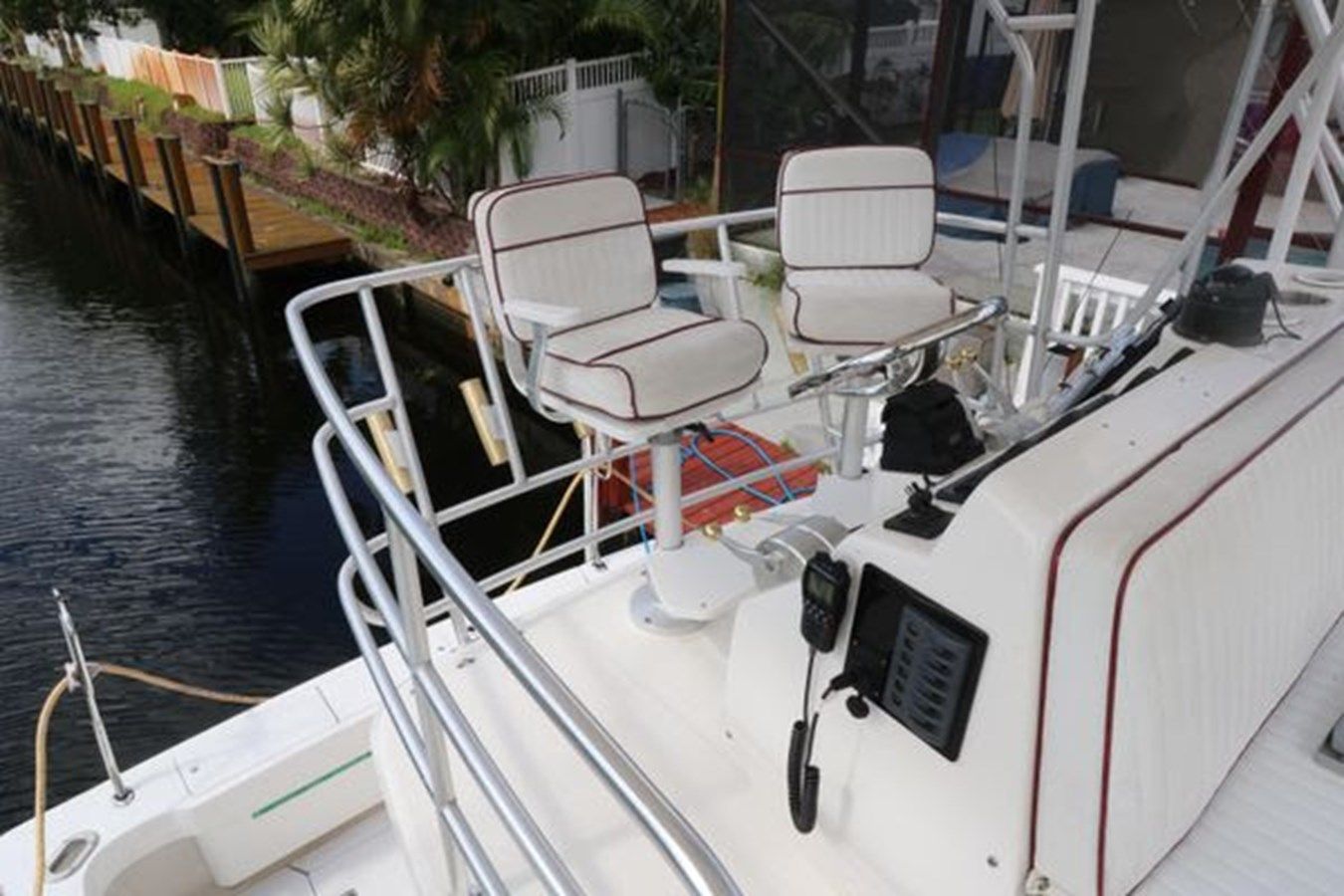 best yacht sales deals 2002 Luhrs 36 Convertible 36 Convertible