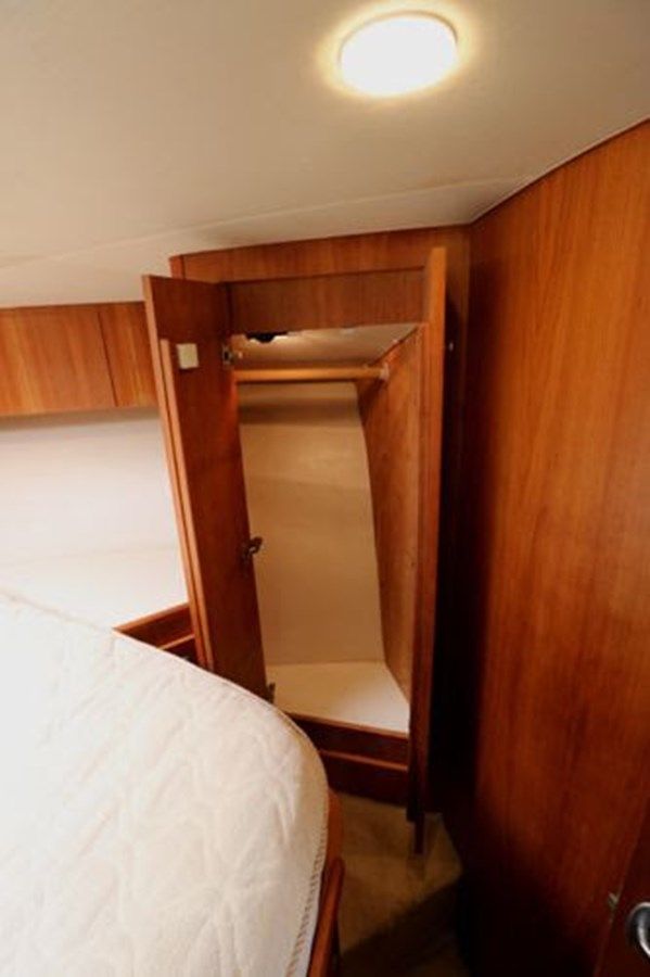 best yacht sales deals 2002 Luhrs 36 Convertible - LUHRS