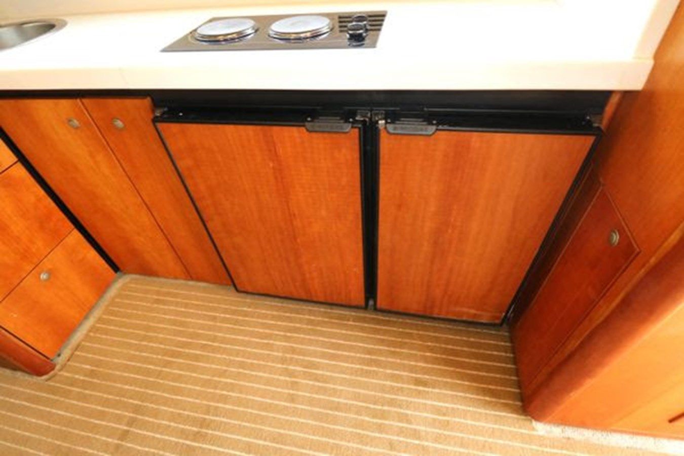 the best price on 2002 Luhrs 36 Convertible 2002