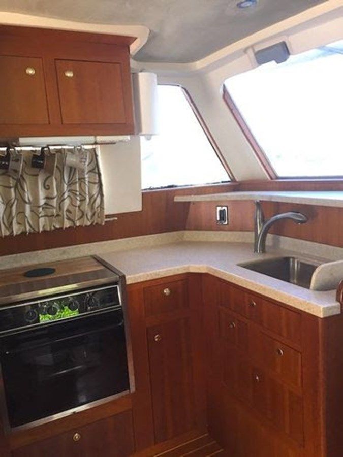 Buy a 2002 Mainship 390 Trawler 2002 at Shestakov Yacht Sales
