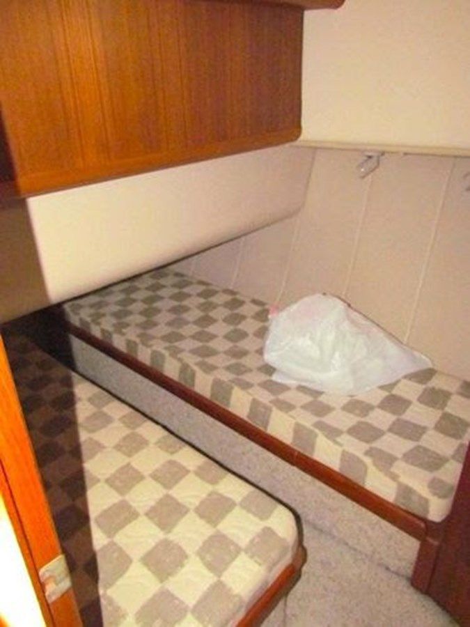 2002 Mainship 390 Trawler yacht sale