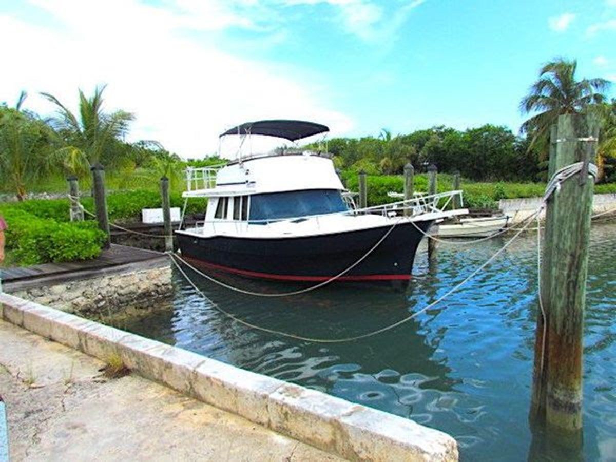 the best price on 2002 Mainship 390 Trawler - MAINSHIP