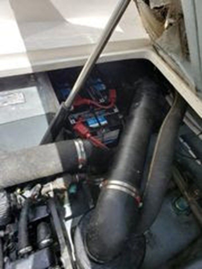 Buy a yacht The Boat 2002