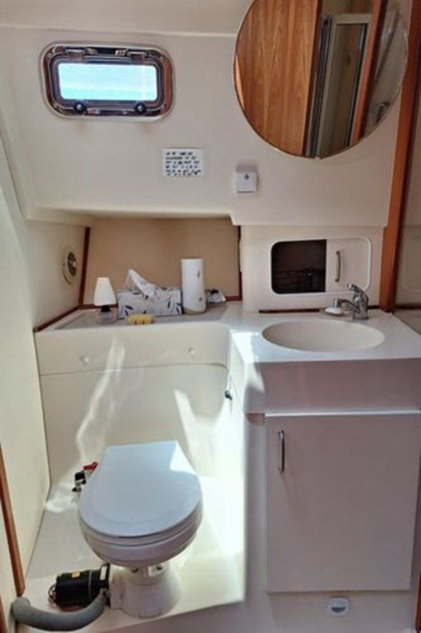 Buy a yacht Green Eyed Lady 2003