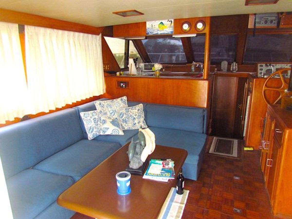 Buy a yacht 1989 Ocean Alexander 42 Sedan - Ocean Alexander