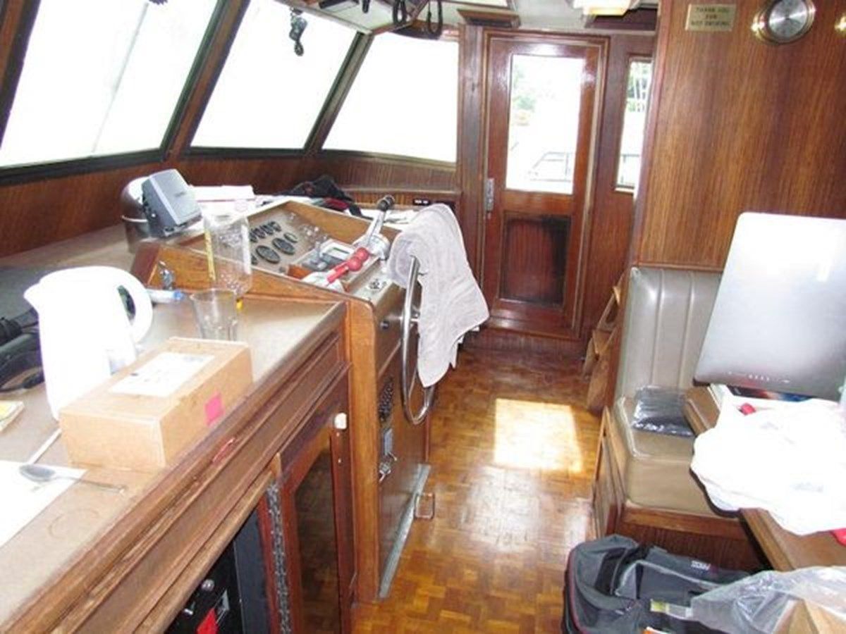 1982 Hatteras LRC Long Range Cruiser 65