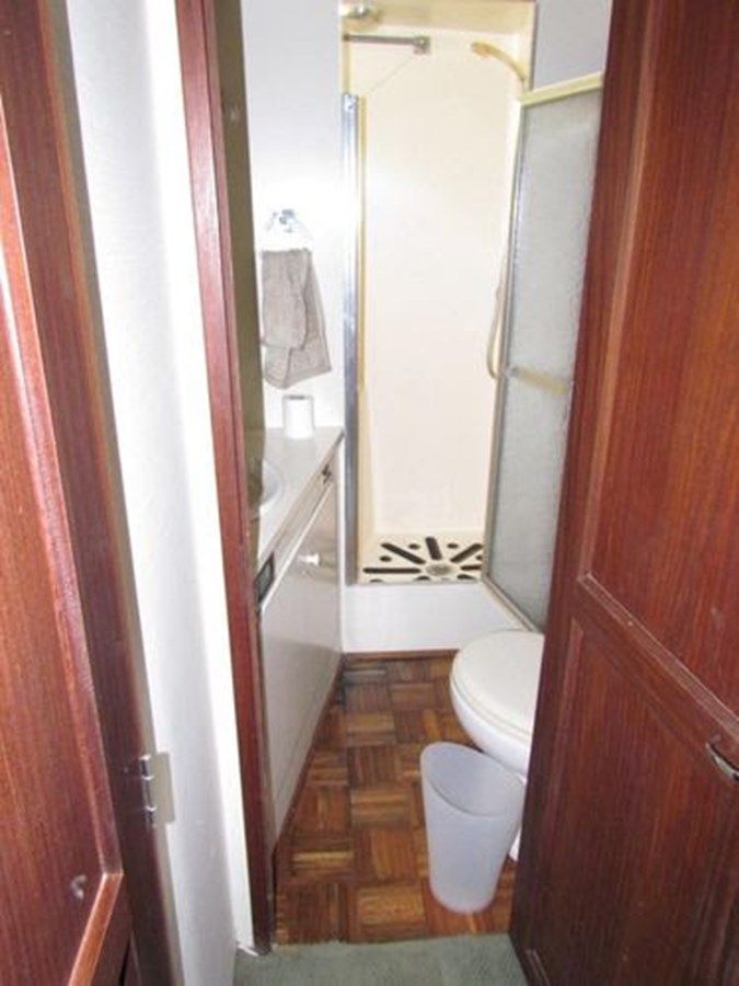 Лучшие предложения покупки яхты 1982 Hatteras LRC Long Range Cruiser - Hatteras