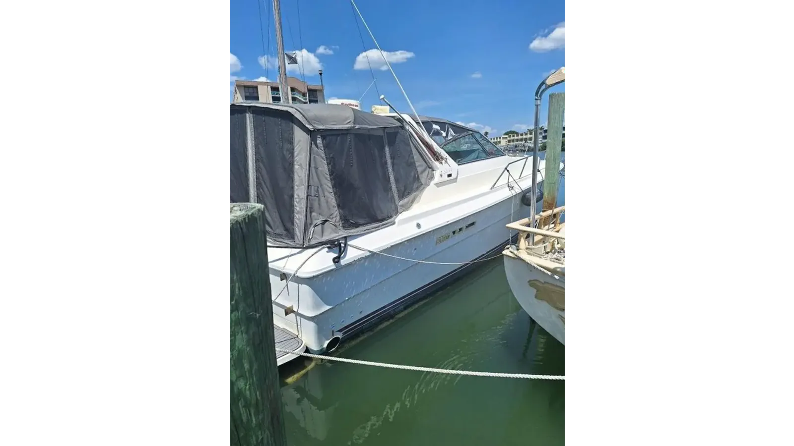 Продажа яхты 1985 Sea Ray 390 Express Cruiser - SEA RAY