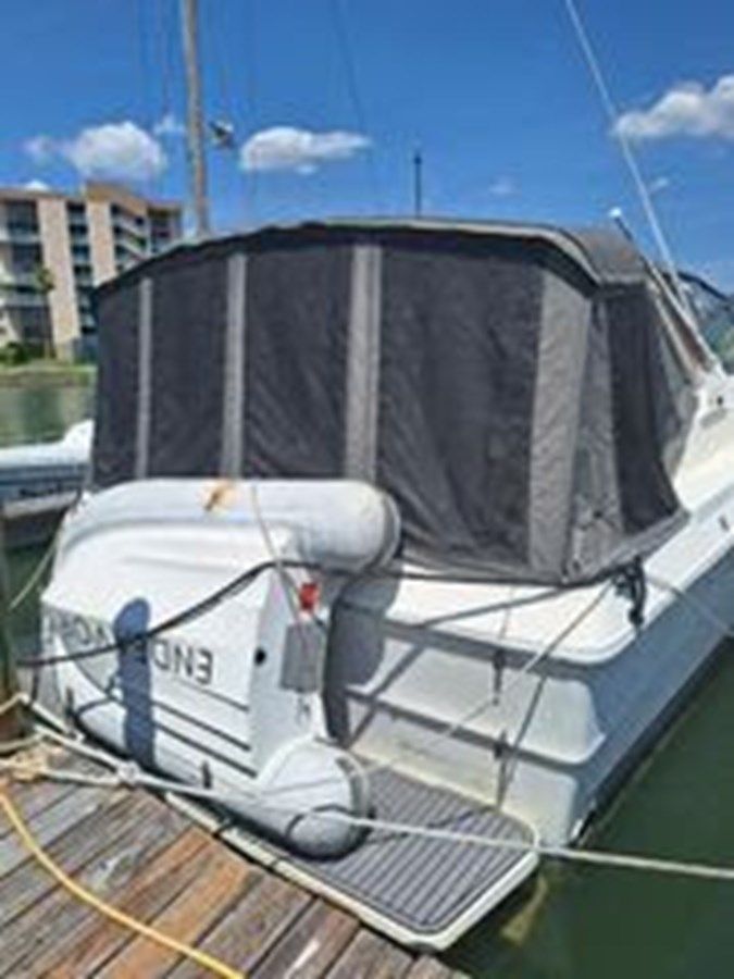 Лучшие предложения покупки яхты 1985 Sea Ray 390 Express Cruiser - SEA RAY