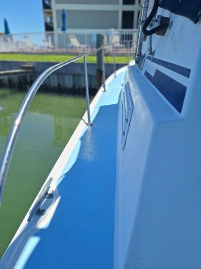 the best price on 1989 Albin 32 Sportfisher