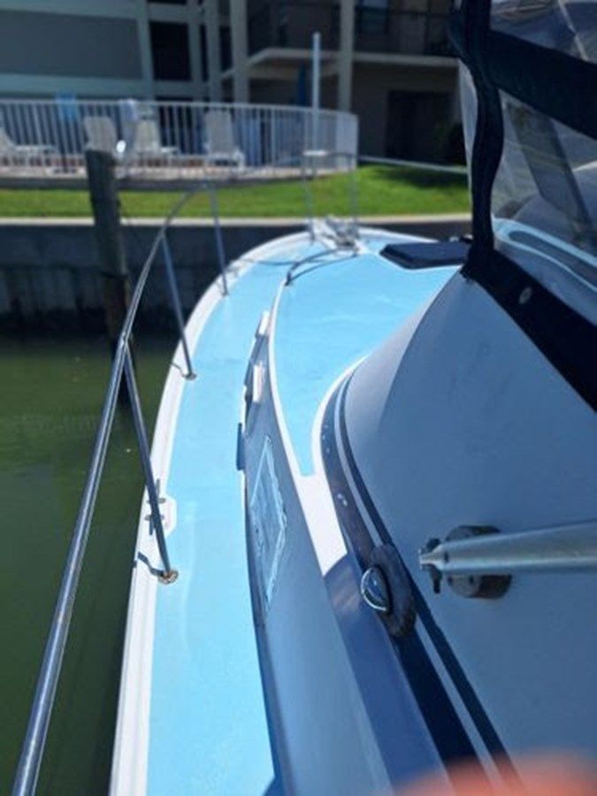 best yacht sales deals 1989 Albin 32 Sportfisher 29