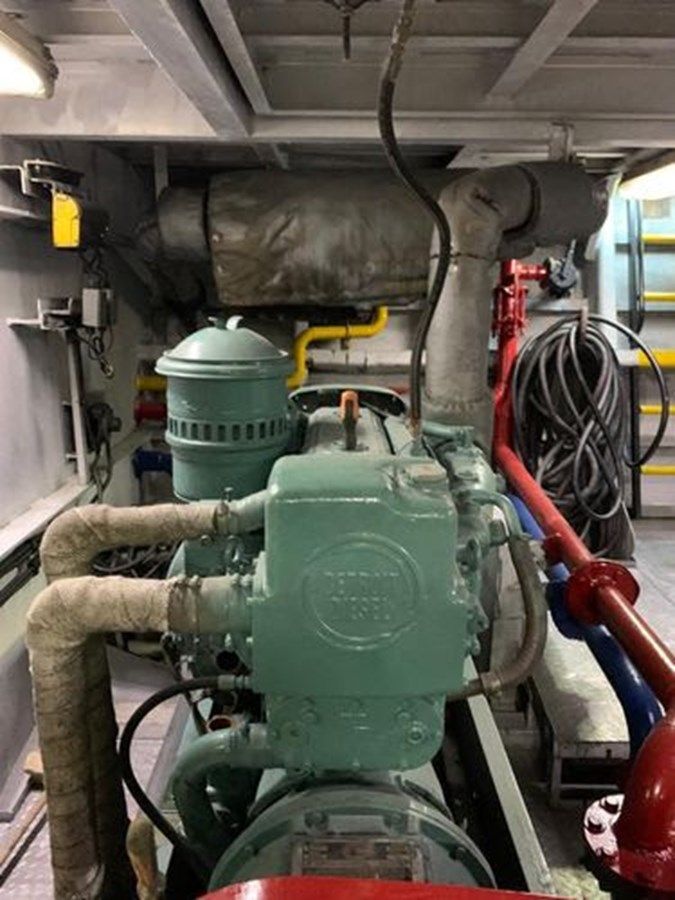 the best price on 1991 Commercial 170 Crew boat 170