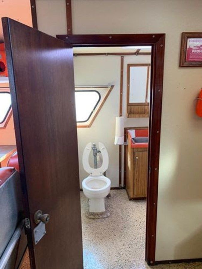 Buy a 1991 Commercial 170 Crew boat 170 Commercial Crew Boat at Shestakov Yacht Sales