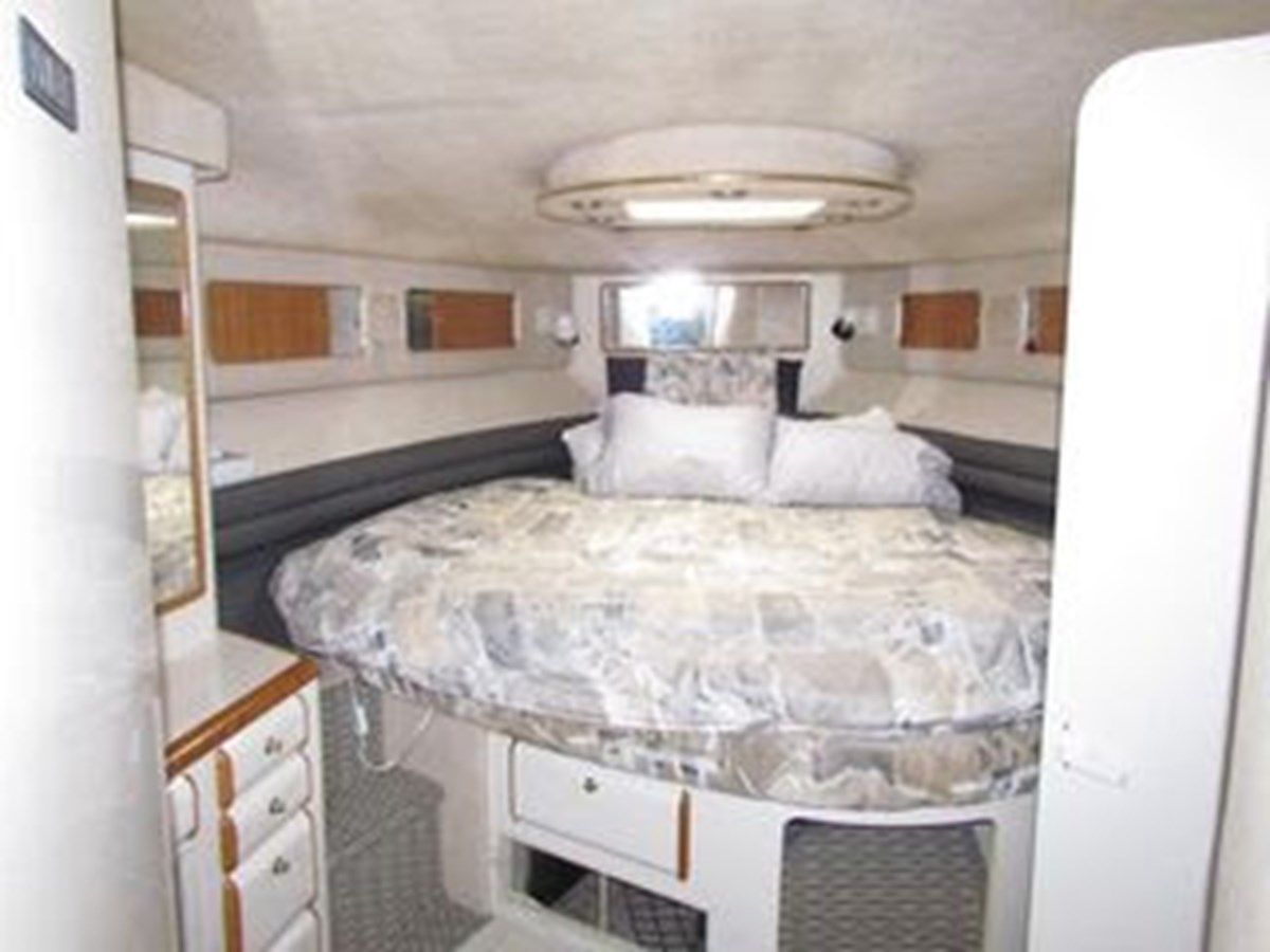 best yacht sales deals 1996 Sea Ray 55 Sedan Bridge 1996