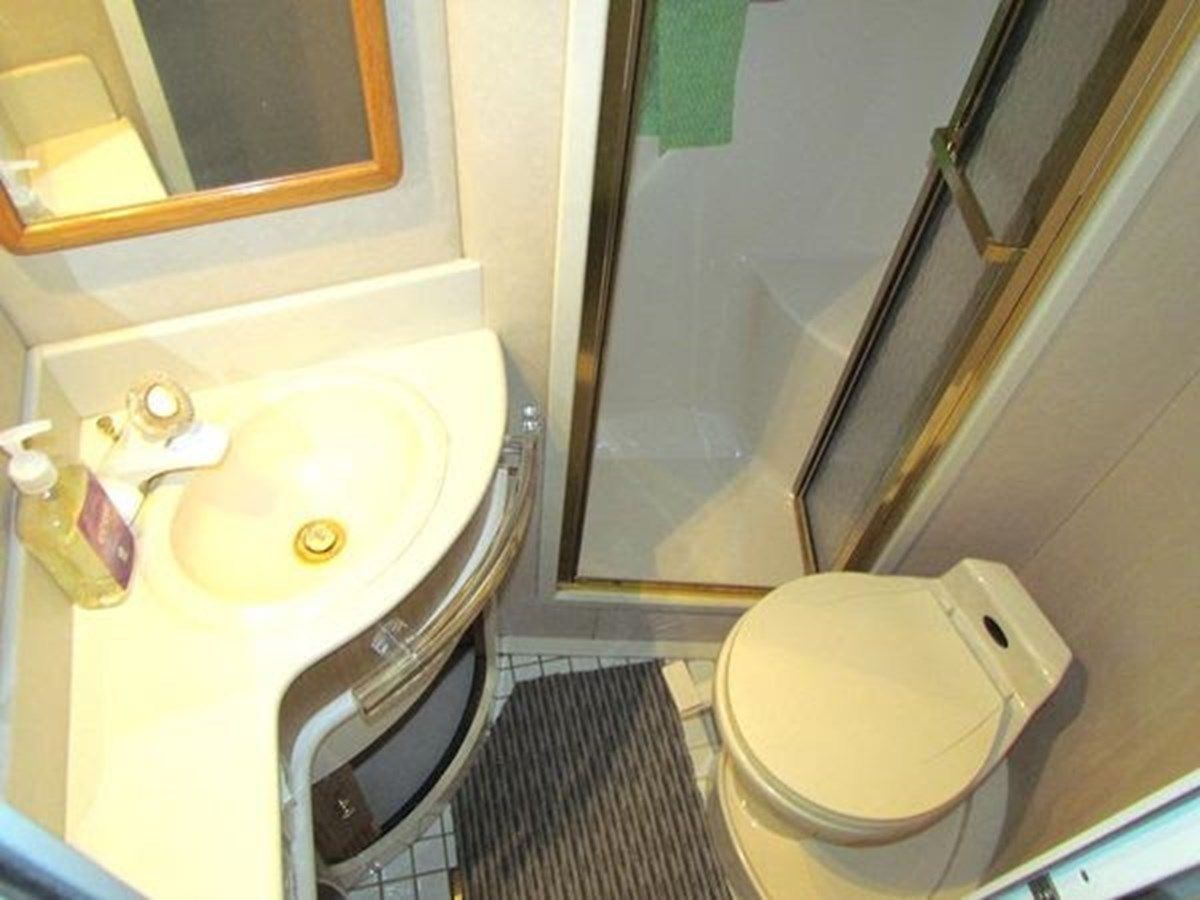 Buy a yacht 1996 Sea Ray 55 Sedan Bridge - SEA RAY