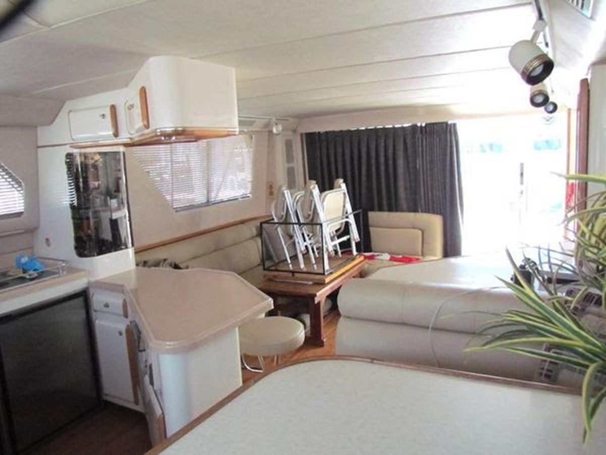 1996 Sea Ray 55 Sedan Bridge 55