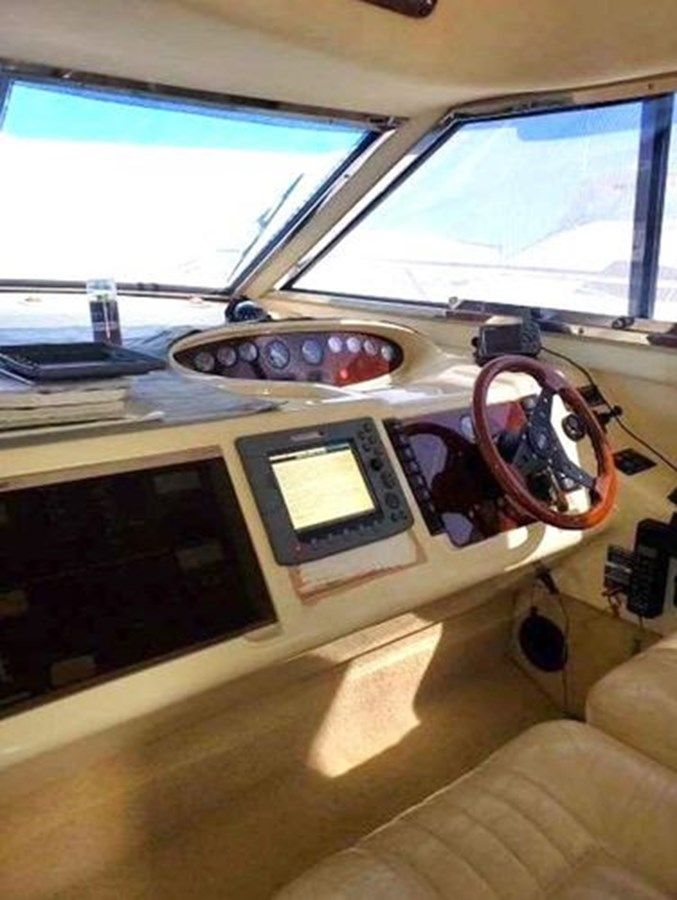 Купить яхту 1998 Viking 46 Sports Cruiser 1998 в Shestakov Yacht Sales