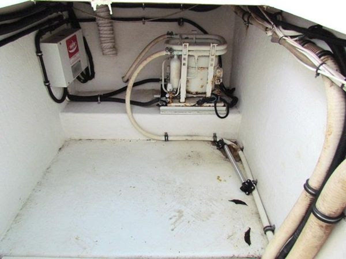 the best price on 1999 Contender 35 Express Side Console 35