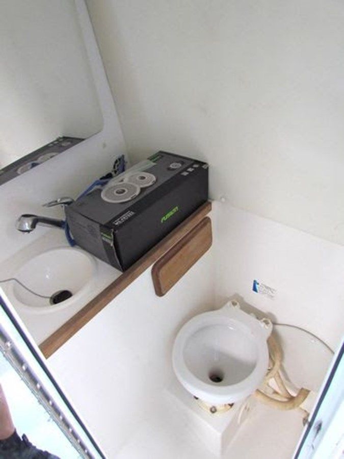 1999 Contender 35 Express Side Console 35 Express Side Console price