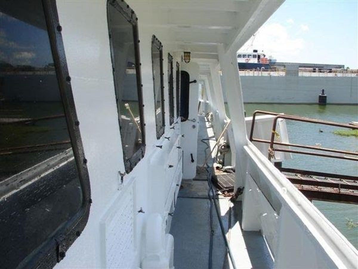 best yacht sales deals 1999 Eastern Swath 120 120