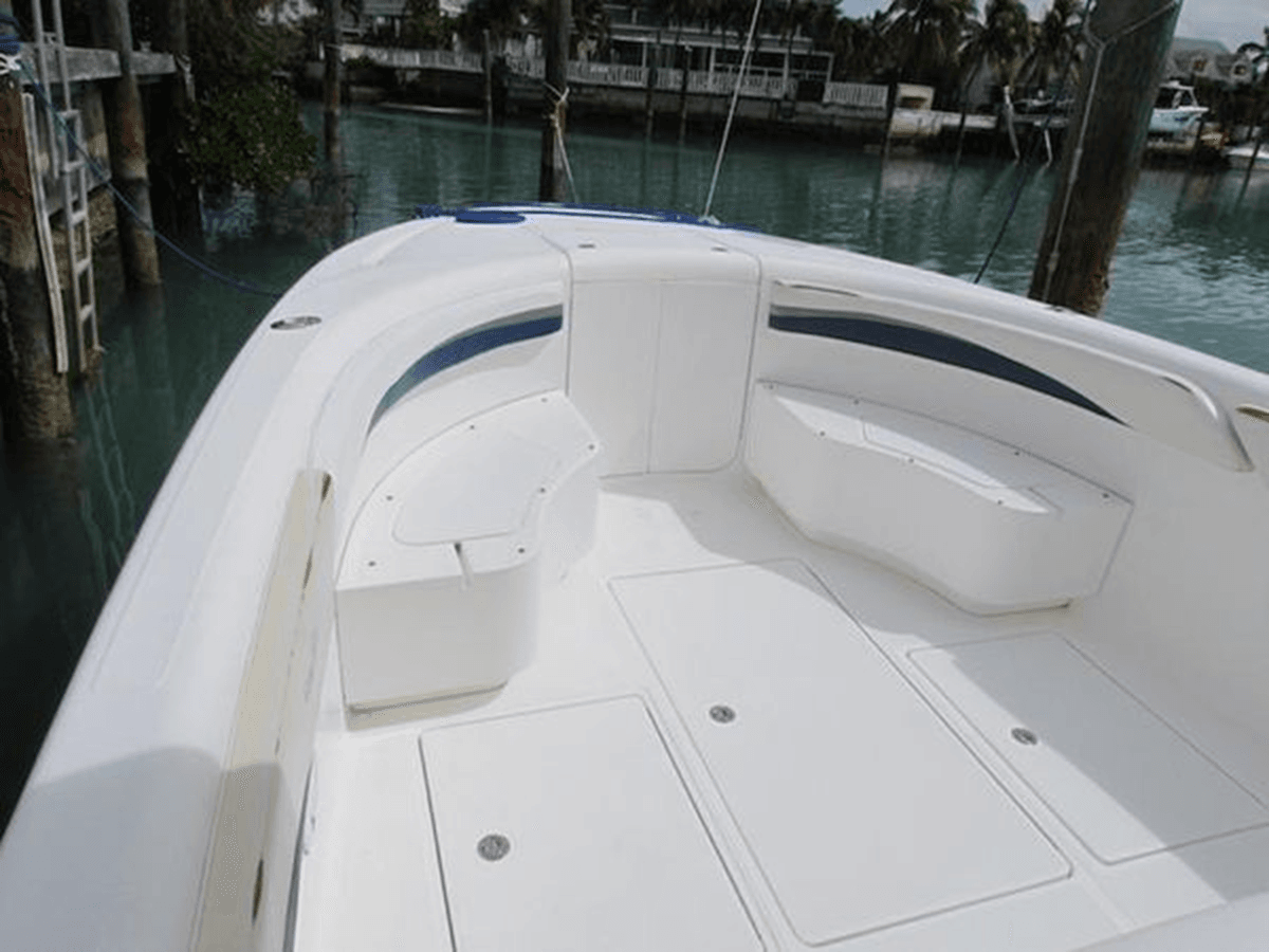 Buy a 2006 Deep Impact 33 33 at Shestakov Yacht Sales