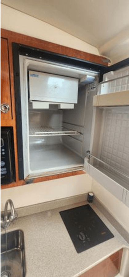 Buy a K DEE 32 at Shestakov Yacht Sales